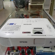 New proyektor bekas epson eb x500 seperti baru Best Quality