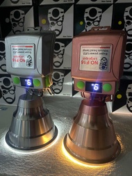 ไฟฉาย F16 จอ 12ซม เบา ไฟ70วัตต์ ชาร์จในรถได้