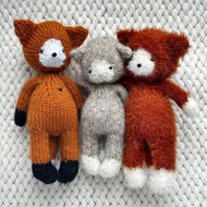 數碼 Foxy 和 Kitty 2 合 1 針織玩具圖案。英語和俄語 PDF。