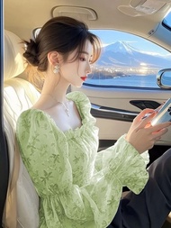 Áo Sơ Mi Voan Họa Tiết Hoa Xanh Pháp Thời Trang Nữ Thu Đông 2025 Mới Về Áo Sơ Mi Bó Eo Dài Tay Cổ Vu