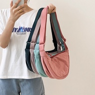 half moon bag ala Uniqlo