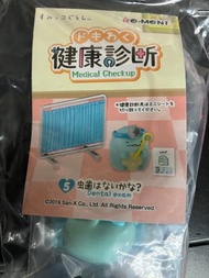 已開盲盒  角落生物  健康診所5號