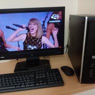 輕巧型HP桌上電腦组合，主機約8寸長X8寸...