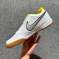 耐克Nike Supreme x Nike SB Gato室內平底IC足球鞋