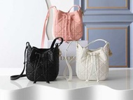 全新2️⃣星期到貨‼️Dior D motion 抽繩包