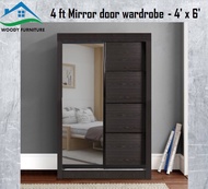 4 feet wardrobe with mirror door