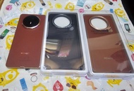 全新HONOR MAGIC V3 手機保護殼有支架/一紅一黑共賣$200.-送全新內外屏保護貼/價錢詳情睇內文/不設議價/講價唔覆見諒!售完即止