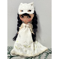 blythe last kiss stock outfit Authentic Set Doll Not Included.