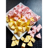 DIY Material Simulation Triangle Cheese