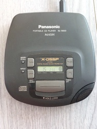 Panasonic SL-S600很新净。正常可以用。也可以加钱购外置电池盒。1996年旗舰机型，当年销量扛鼎之作。音色偏暖，解析强大，功能完备，推力强劲，各种32欧的头戴轻松推。在松下的便携CD机里，论音色音质，s 600可以拍在前列。松下sl-s600继承了XP系列上古老机良好的解析，冷静睿智同时又不失优美的听感和人情味，对人声和器乐都有独特的见解，该热的时候热，该冷的时候冷。