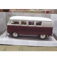 Diecst kinsmart VW 1962 Volkswagen Classical Bus combi 2009