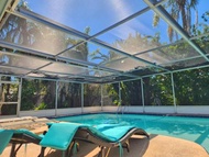 Largo, Fl Pool Patio 8 Beds Close to Beach