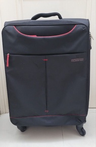 American Tourister 黑色行李箱 25吋