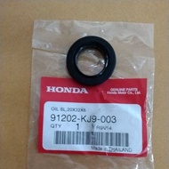 Genuine Left Side Seal SCOOPY-i.(91202-KJ9-003) Can Be Used With CLICK.CLICK-i.ICON (20-32-6)