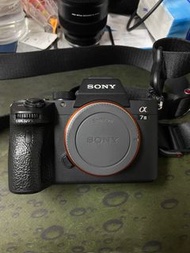 Sony A73 A7m3 連 Peak Design Slide light
