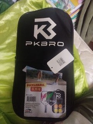 匹克球拍和匹克球