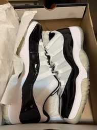 Jordan 11 low concord