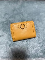 CHARLES &amp; KEITH 正版小CK 女用拉鍊式拉環小短夾 皮夾 卡夾 零錢包 薑黃色💛