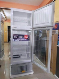 Brand new 10cu ft fujidènzo showcase chiller with top freezer