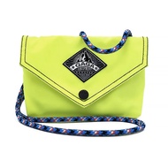 GAGA กระเป๋าสะพายไหล่ แฟชั่นใหม่ของผู้หญิงทุกการแข่งขันโทรศัพท์มือถือกระเป๋าสี่เหลี่ยมเล็ก  GAGA single shoulder crossbody bag women's new fashion all match mobile phone small square bag Fluorescent green