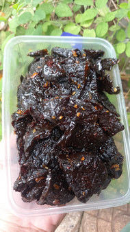 Hộp 500gr Khô bò đen ngon sạch trộn bánh tráng gỏi đu đủ