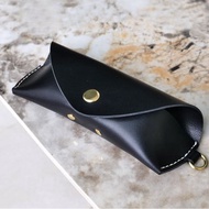 皮革diy材料包/完成品 眼鏡盒 包掛 手縫皮革材料包客製禮物刻字