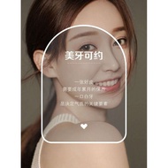 JevaSmileAesthetic1111