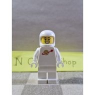 Lego mini figure 40687 No Flaws