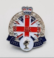 ★英國原裝入口★「Silver Union Jack 1952-2022 The Queen's Platinum Jubilee」伊麗莎伯女王70周年白金禧紀念銀色英國國旗搪瓷襟章/金屬章/胸章/別