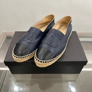 Chanel香奈兒 刺繡大雙Clogo女款深藍色漁夫鞋單鞋 37碼全新專櫃正品帶盒