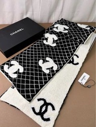 Chanel 雙C圍巾