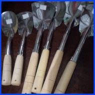 ◶ ☆ ♀ Sandok/sianse with wood handle