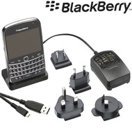 Blackberry Bold 9900 Desktop Pod + Charger