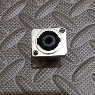 Iron spikon socket Speakon Connector