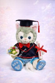 現貨🐰🐰 正版Disney Gelatoni畢業公仔 24cm可繡名字 學士服畢業禮物 ShellieMay 動漫周邊 Melody Hello Kitty，超人，火影忍者，手織畢業公仔，加菲貓 ，b