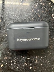 beyerdynamic free byrd 淨係充電盒冇耳機