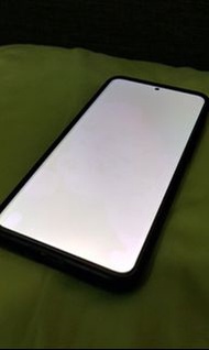 三星 Samsung  花屏/  綠屏 / 白屏  顯示異常  開合時斷電 屏幕不顯示 轉軸鉸鏈損耗不能完全攤平 完美修復 比換屏更安全  三星液晶屏幕 排線壓合工序 平板玻璃面/全屏更換 私人服務性