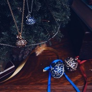 Monet 耶誕球藏寶盒項鍊 . 美國古董首飾 Vintage Jewelry
