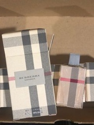 BURBERRY 香水