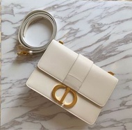Christian Dior 30 Montaigne white with gold hardware 蒙田包