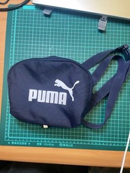 Puma 斜背包