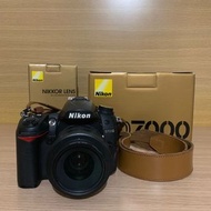 Nikon D7000 + DX 35mm f1.8