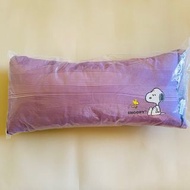 【Snoopy史努比】全新紫色抱枕 靠枕 夾腿枕 睡覺抱枕 觸感極佳 100%純棉 正版授權 奧斯汀寢具 可愛 枕套可水洗