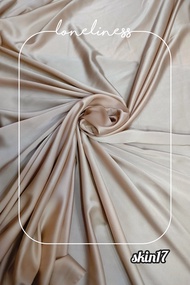 KAIN PURING ROBERTO CAVALI SILK PREMIUM