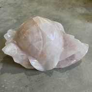 Fairy peach weighs 9kg, handcrafted with untreated natural rose quartz stone