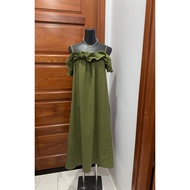 2hand dress.