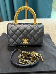Chanel 黑色金扣 WOC 手袋