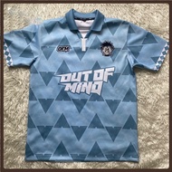 Out of Mind 2022 2023 Jersey Raya Retro Collar Streetwear Jersey 2023 Full Sublimation Ofm Premium Limited Edition Baju Collar Lelaki Kerkolar Baju Bola Custom Murah 280gsm