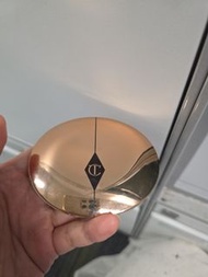 Charlotte Tilbury 蜜粉盒