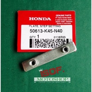 50613K45N40 - Plate step setting CBR 150R - Iron footrest CBR 150R